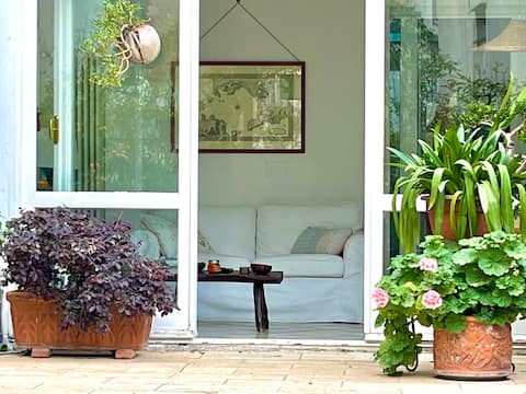 Proprietà Airbnb di successo: Chiaia Fiorita roofgarden in the middle of Naples a Napoli