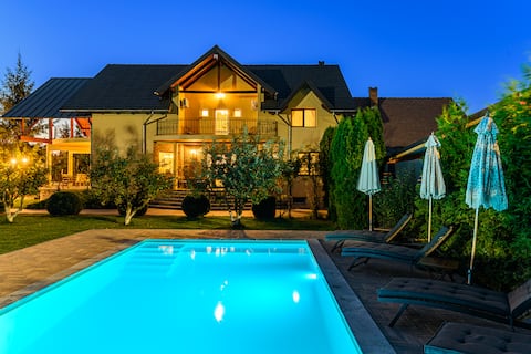 Orchard Villa Brașov