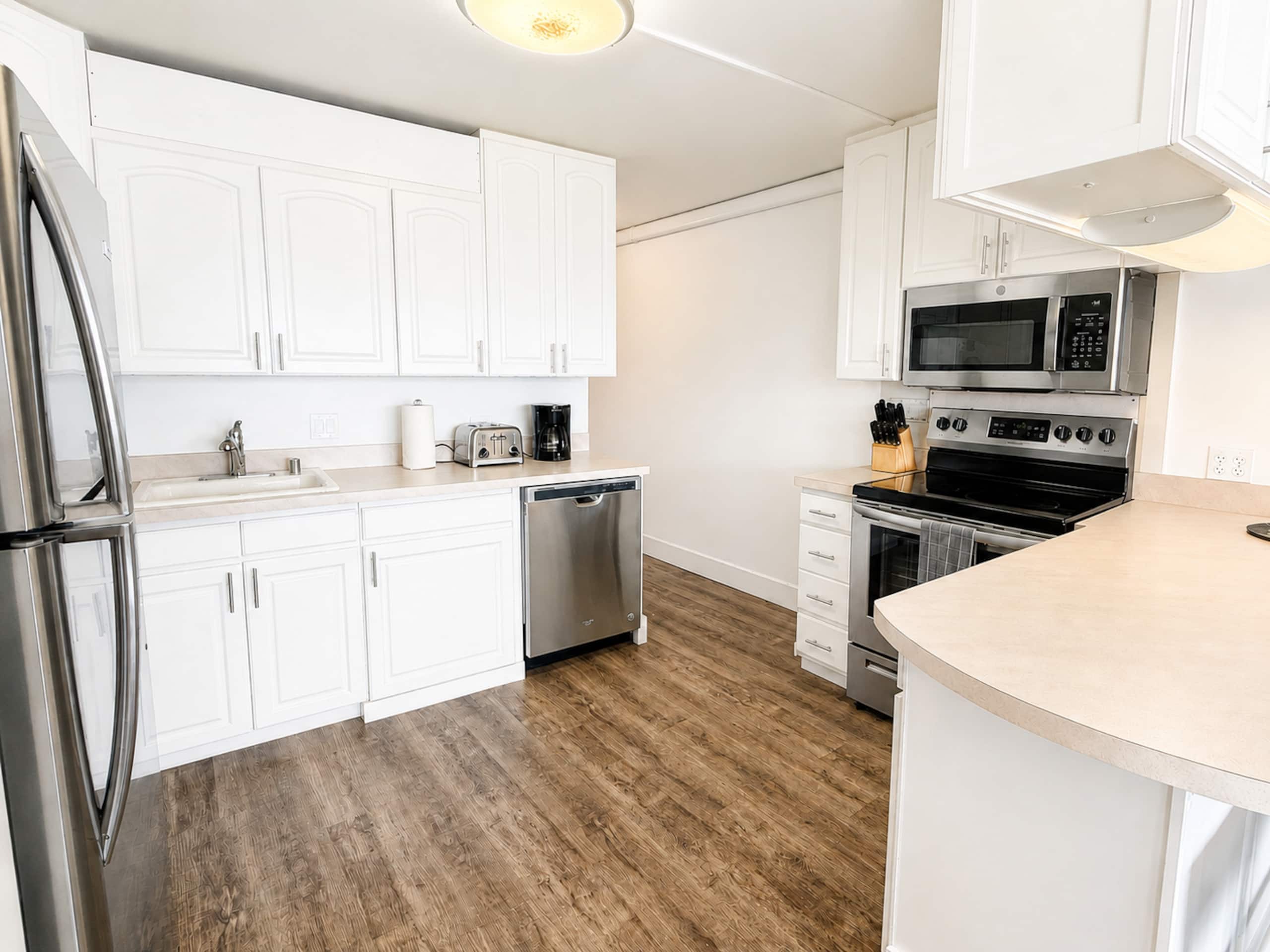 Condo in Wailuku · ★4.9 · 1 bedroom · 2 beds · 1 bath - Image 14