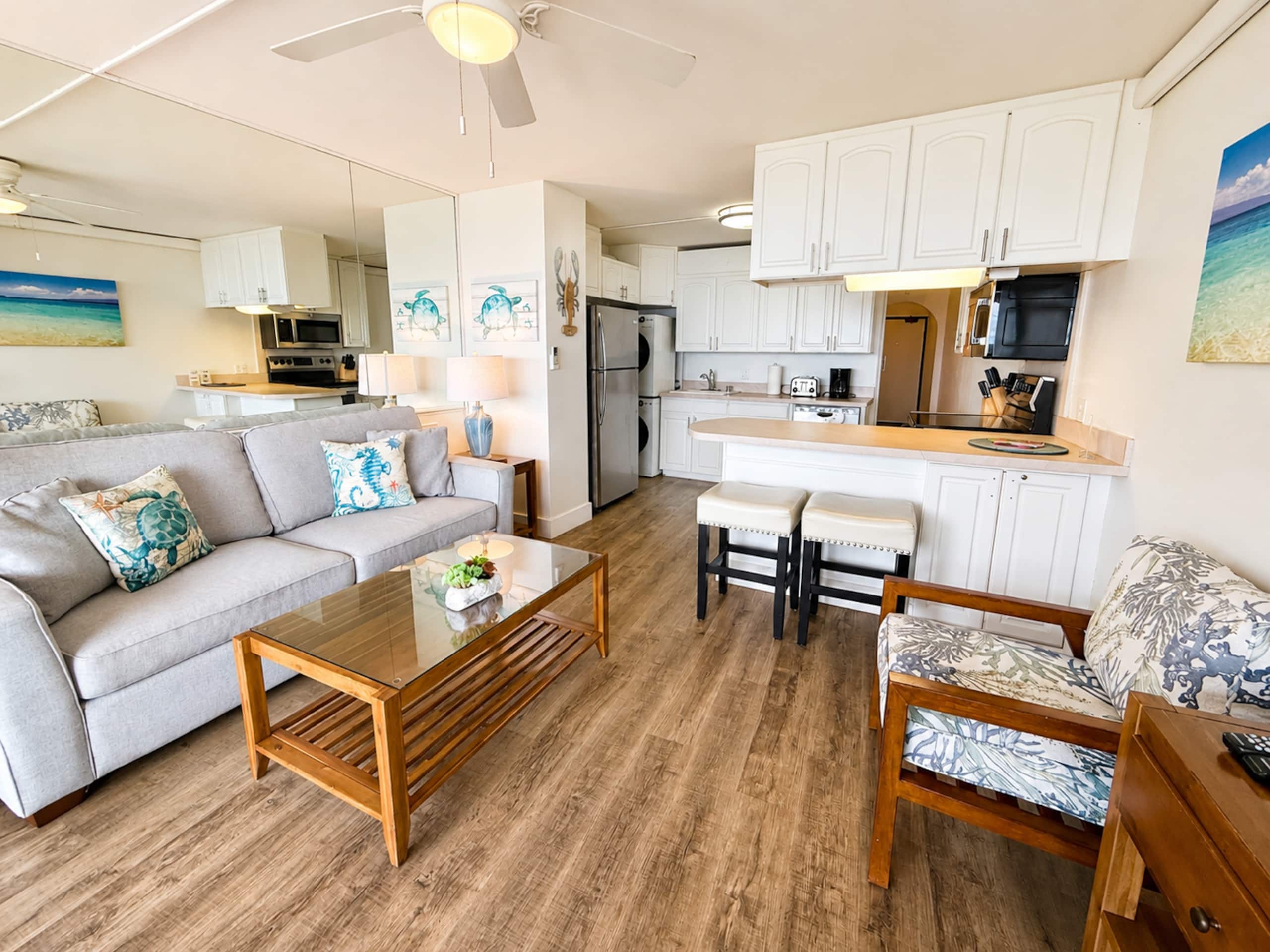 Condo in Wailuku · ★4.9 · 1 bedroom · 2 beds · 1 bath - Image 4