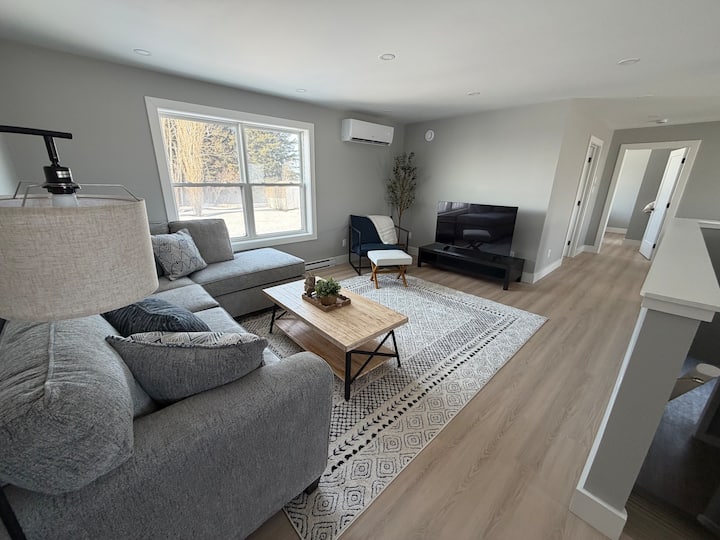 Chaleur Oceanfront Home With A Pool - New Brunswick