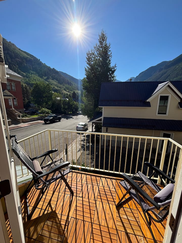 Modern Central Telluride Apartment - Ouray, CO