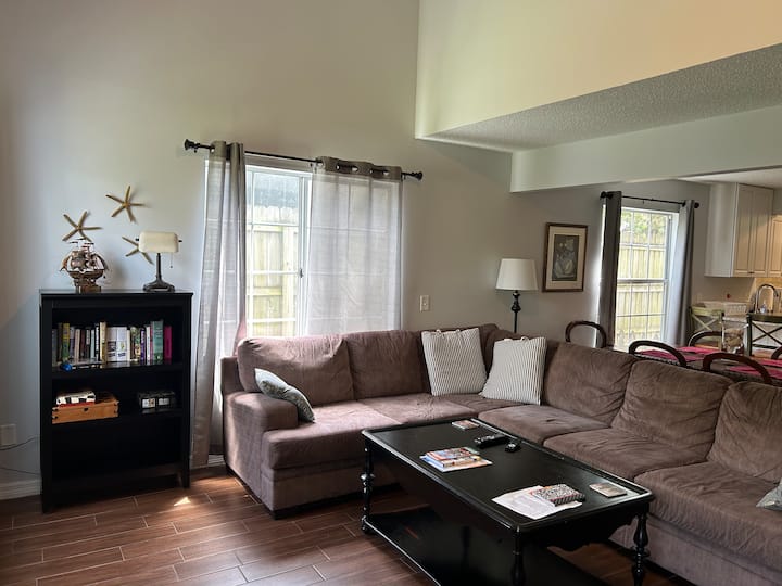 Location Anastasia Island Home, Bring Your Bikes! - St. Augustine, FL