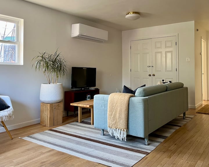 Sunny Apartment On Saint Mary’s Park - Manhattan