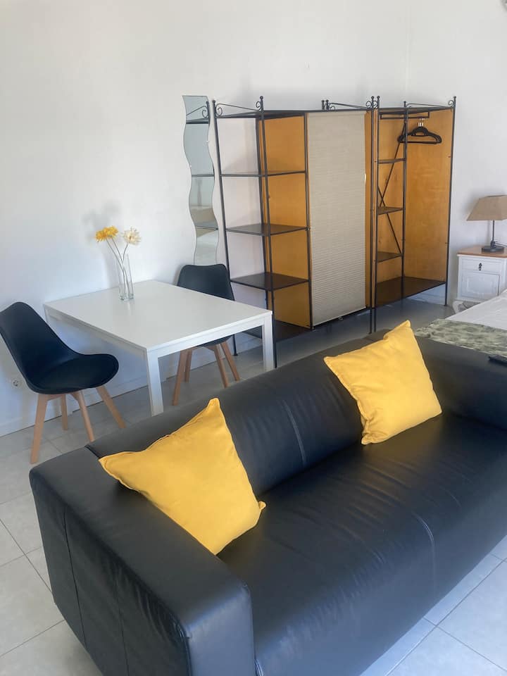 غرفة المعيشة