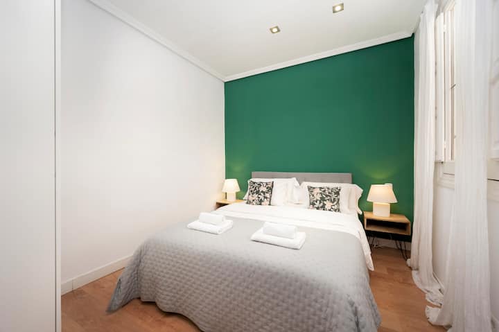Dormitorio con una atmósfera cálida y relajante para desconectar