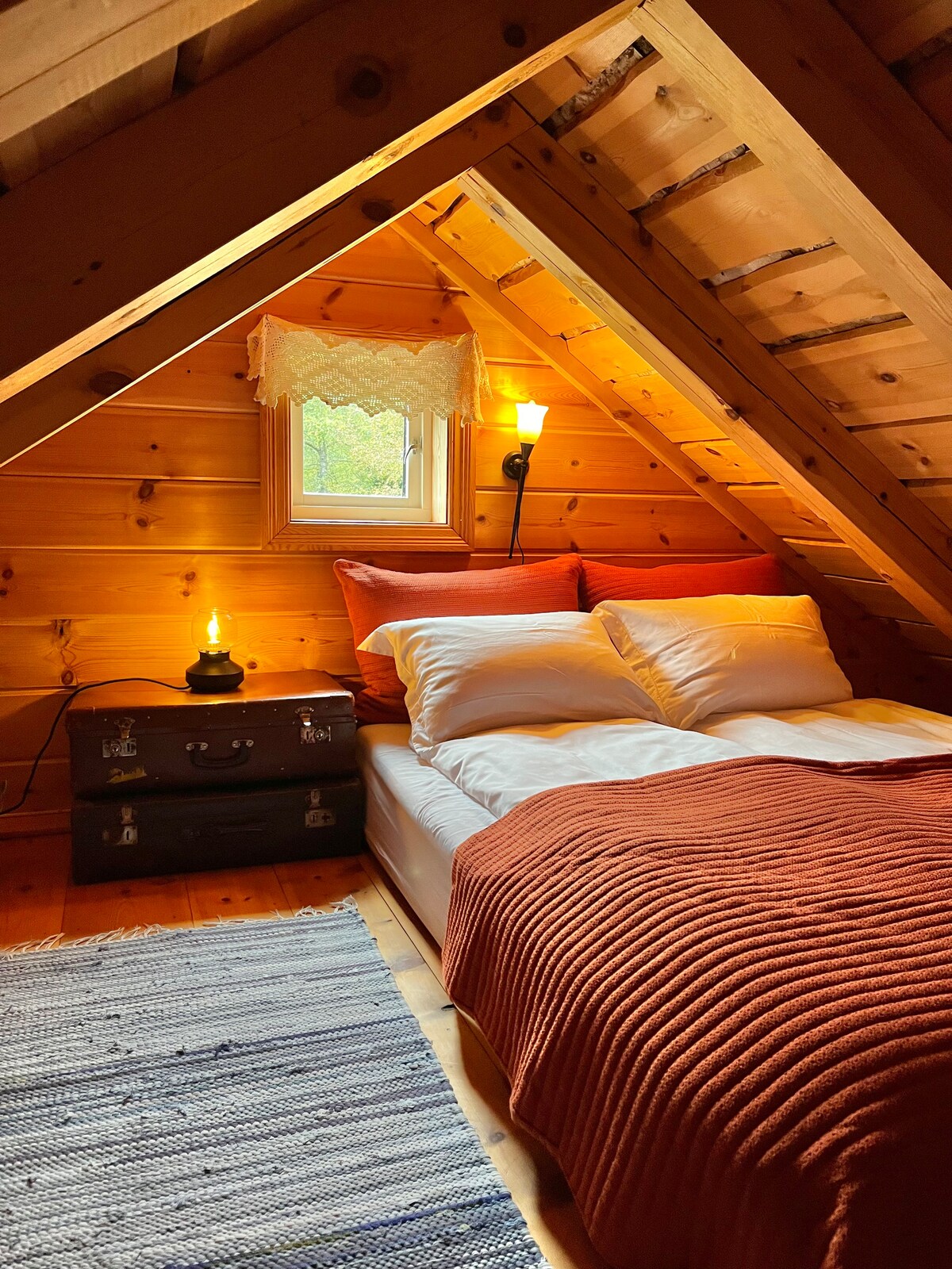 卫生间房屋里的小阁楼