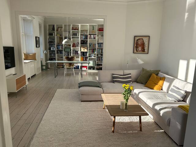 Large & lovely – great location!