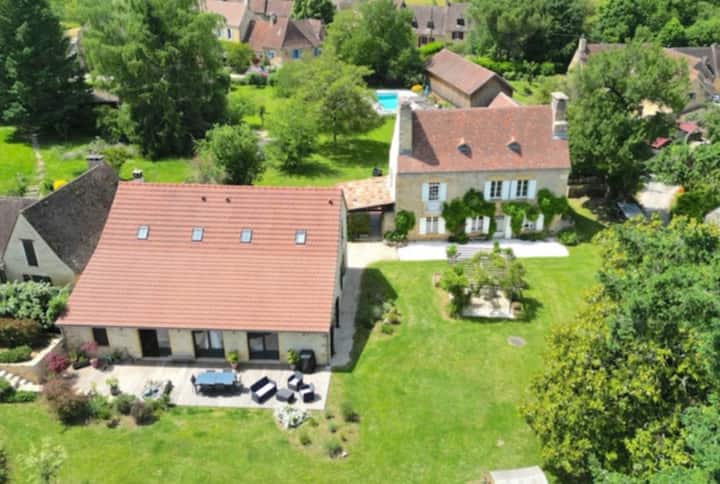 Propriété Complète Pechboutier - Gîte 4* - 16 Pers