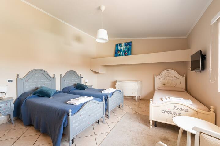 Luxury Suite in Villa with Private Pool -Near Rome gallery image 4