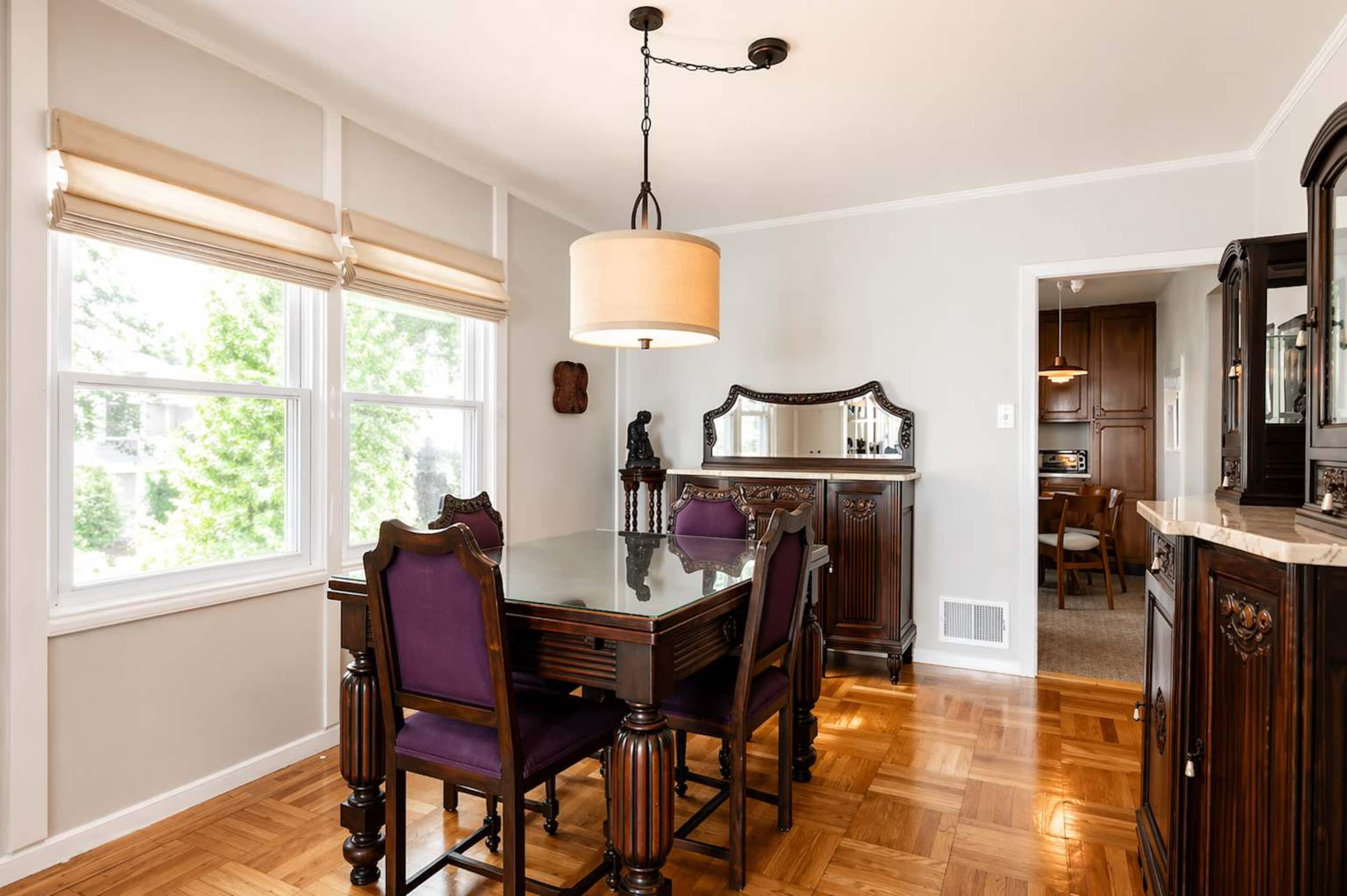 Home in Daly City · ★4.87 · 3 bedrooms · 4 beds · 2 baths - Image 7