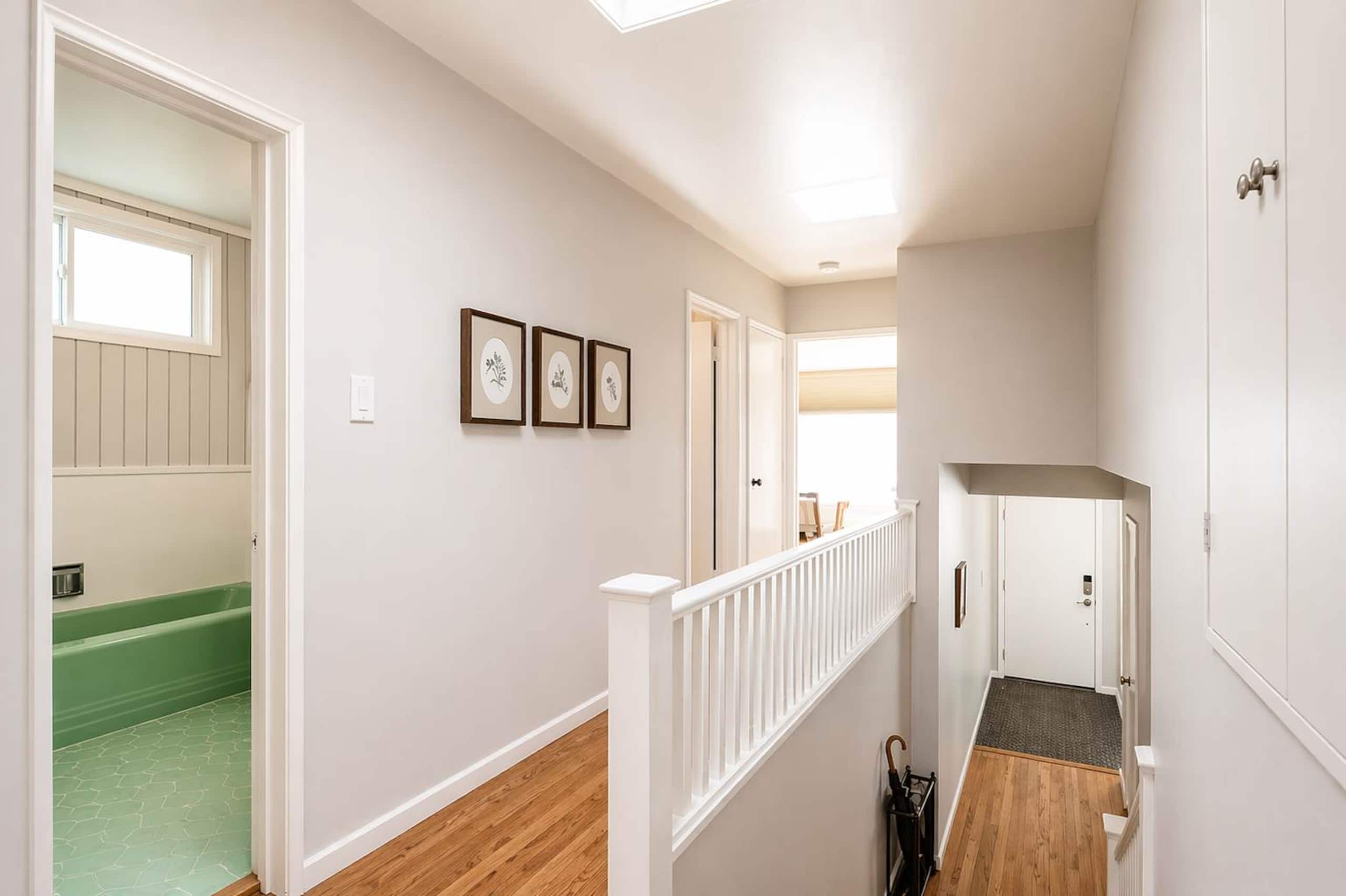 Home in Daly City · ★4.87 · 3 bedrooms · 4 beds · 2 baths - Image 9