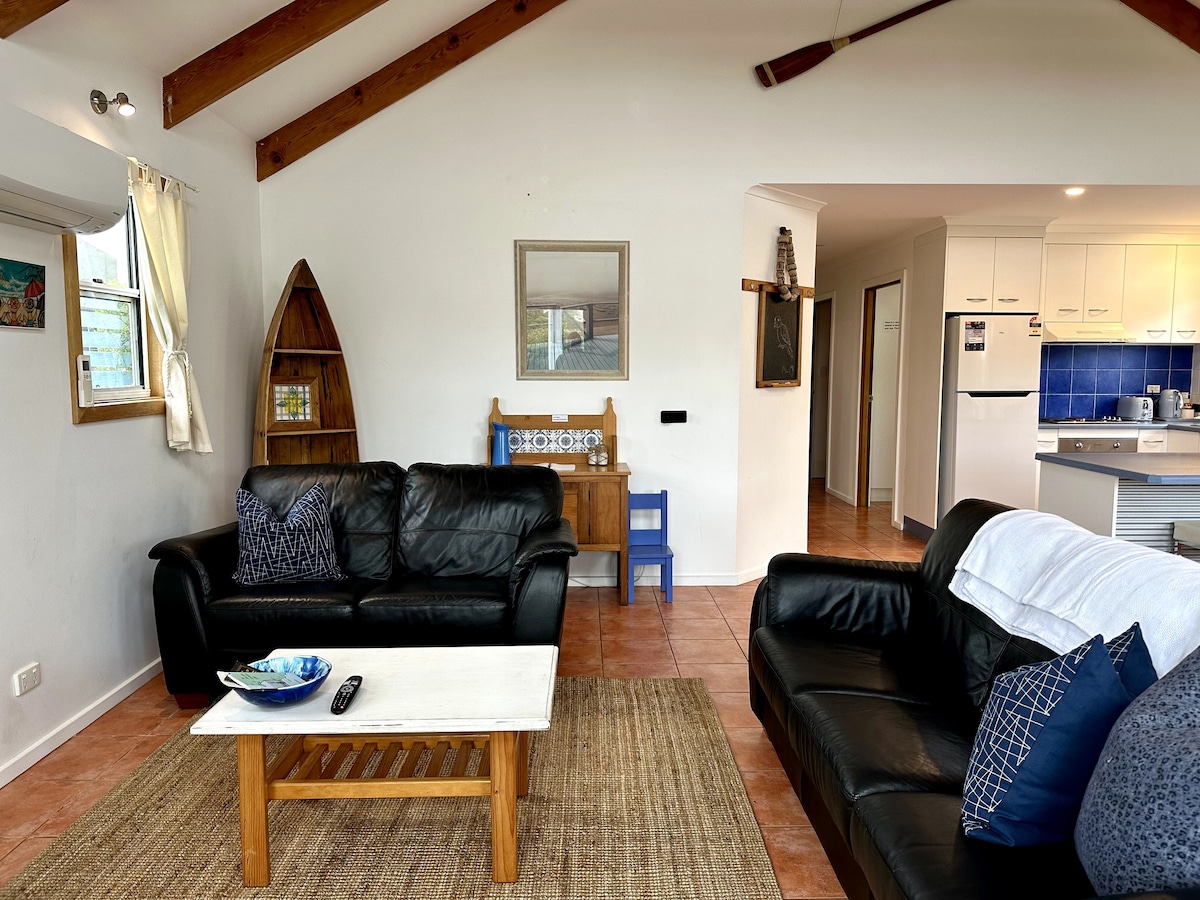 Top performing Airbnb: Dunes Blue at Robe in Robe