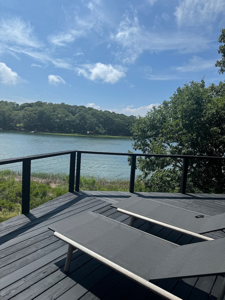 Private Waterfront East Hampton Mid Century Home - Amagansett, NY