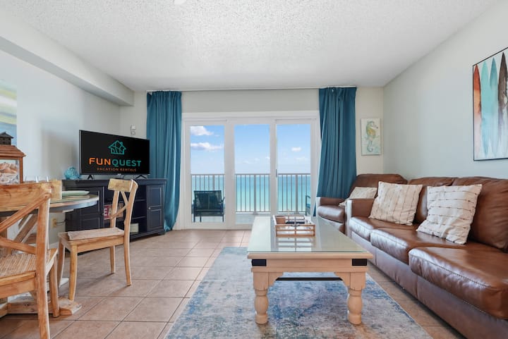 The Summit 921 - Condo with Free Seasonal Chairs - Condominiums