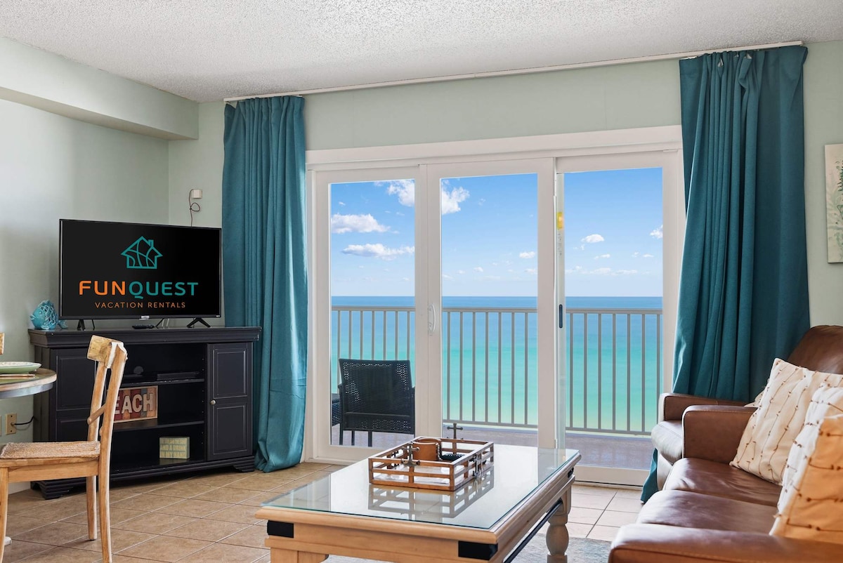 The Summit 921 - Condo with Free Seasonal Chairs - Condominiums