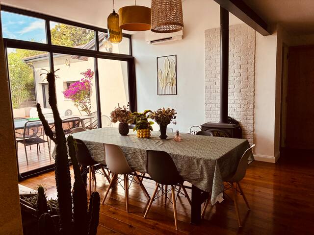 Grande échoppe bordelaise piscine chauffée gallery image 2