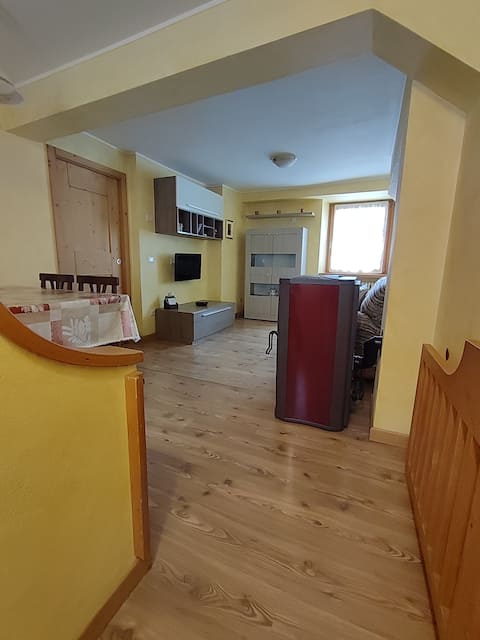 Annuncio Airbnb popolare: Charming three-room apartment in the center CIR 01400900076 a Bormio