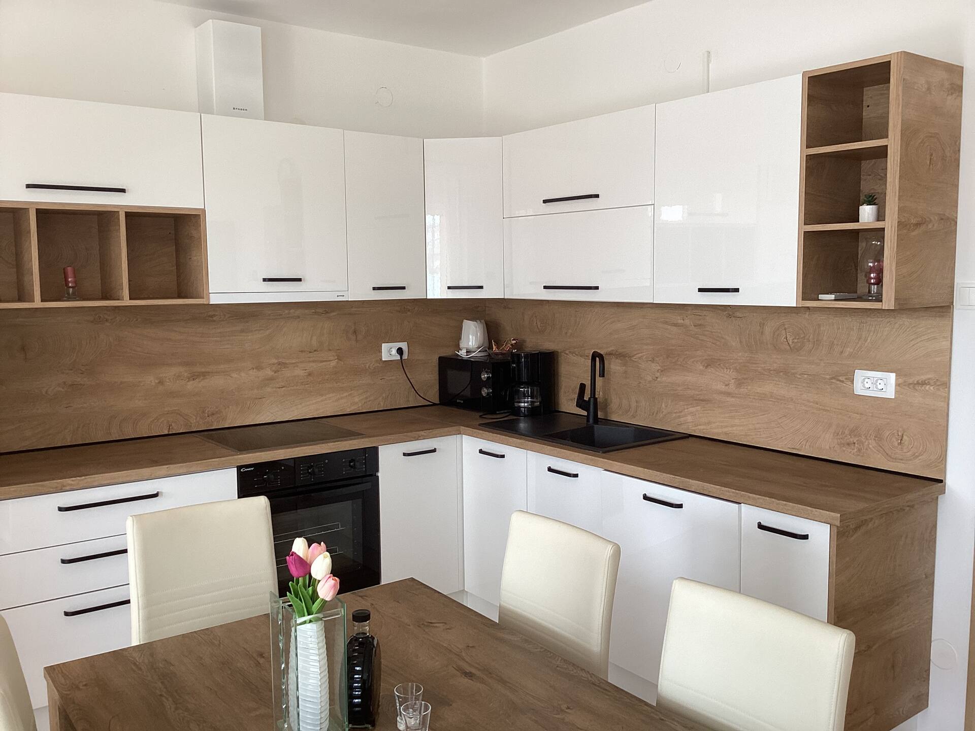 Ploka 1 Delux apartment with three bedrooms