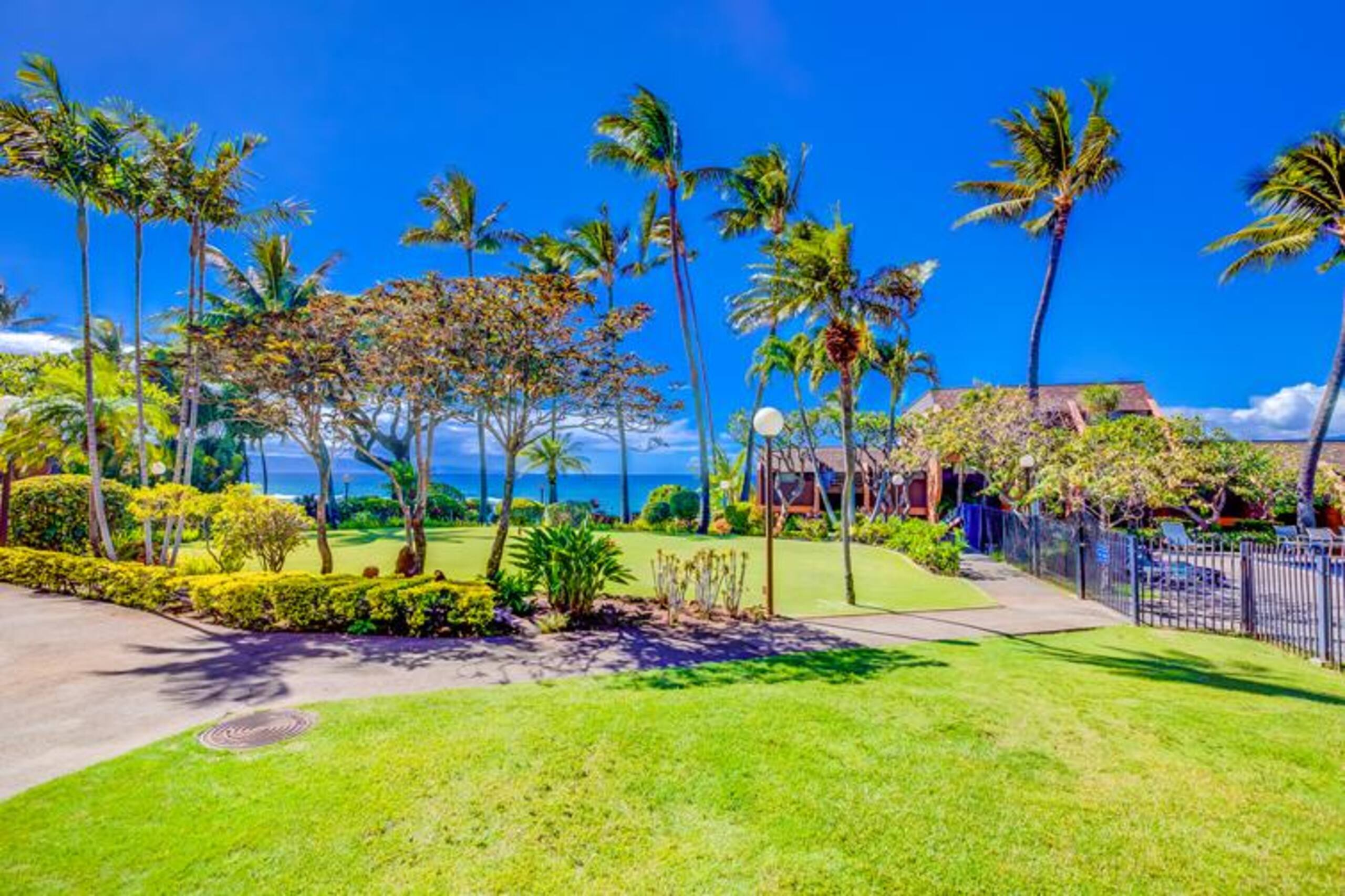 Oceanfront Kuleana 413 Great West Maui Condo - Image 28