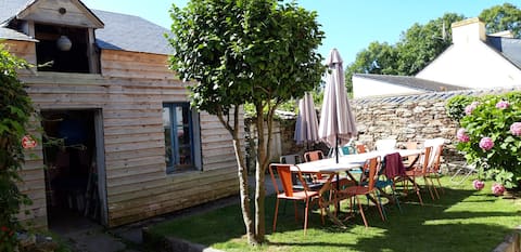 Maison centre Bourg Groix enclosed garden 10/12 pers