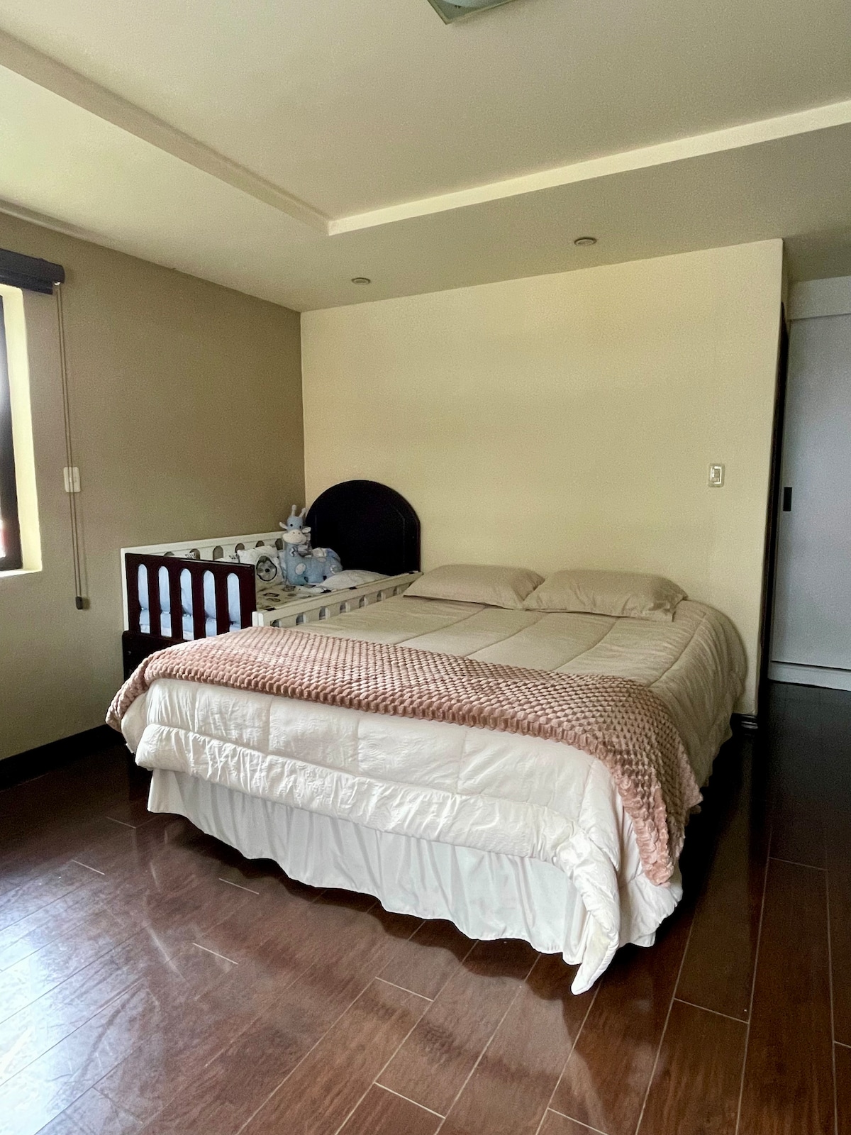 غرفة النوم 1