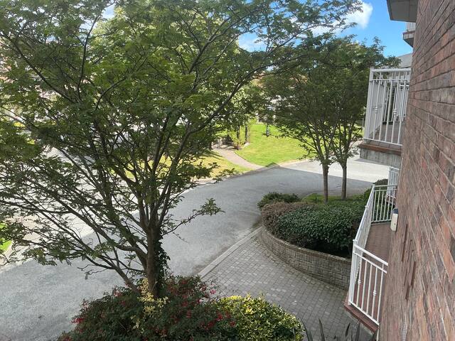 Luxurious and Spacious 3 Bedroom Apt. gallery image 4