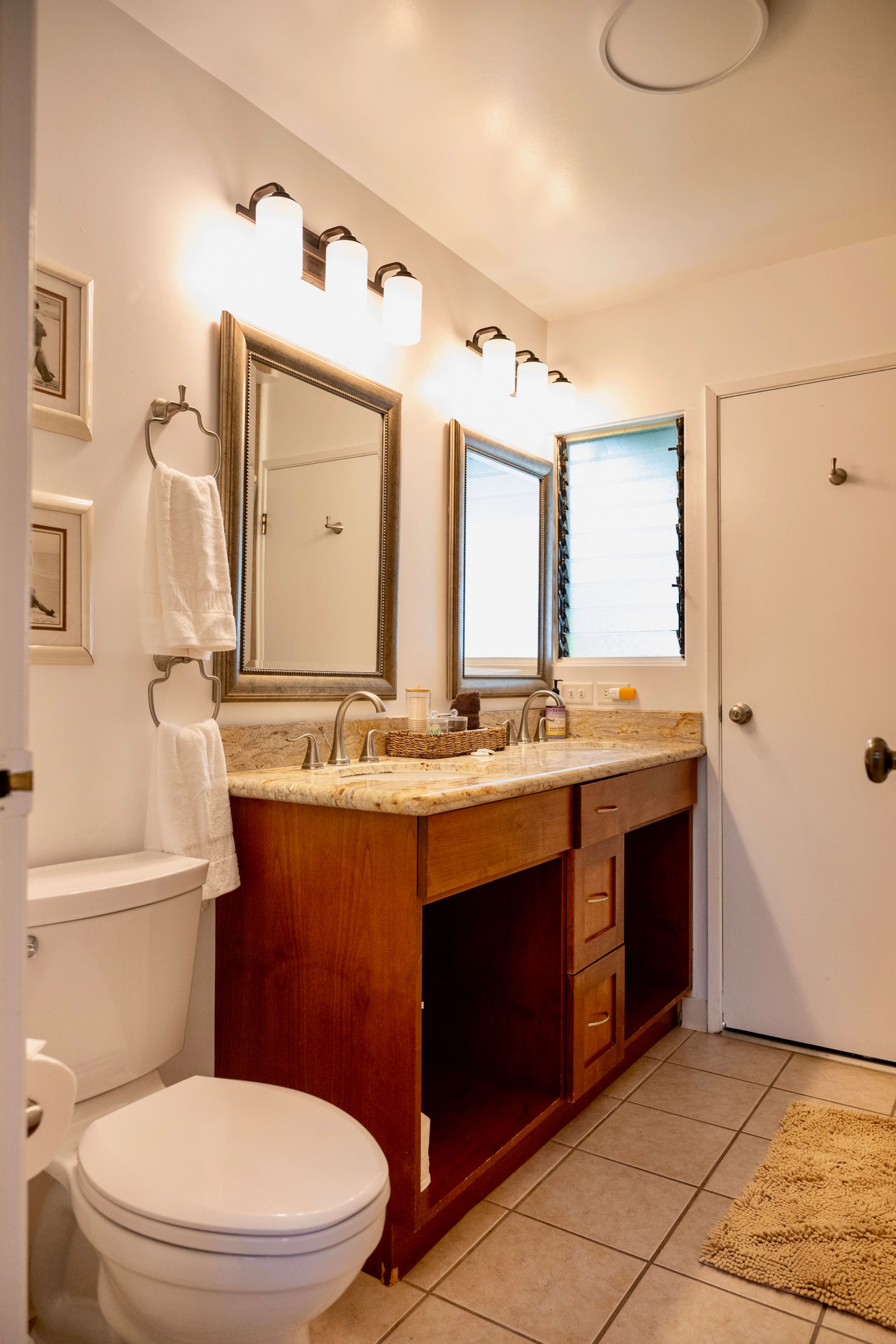 Home in Kailua-Kona · ★4.84 · 4 bedrooms · 3 beds · 2.5 baths - Image 14