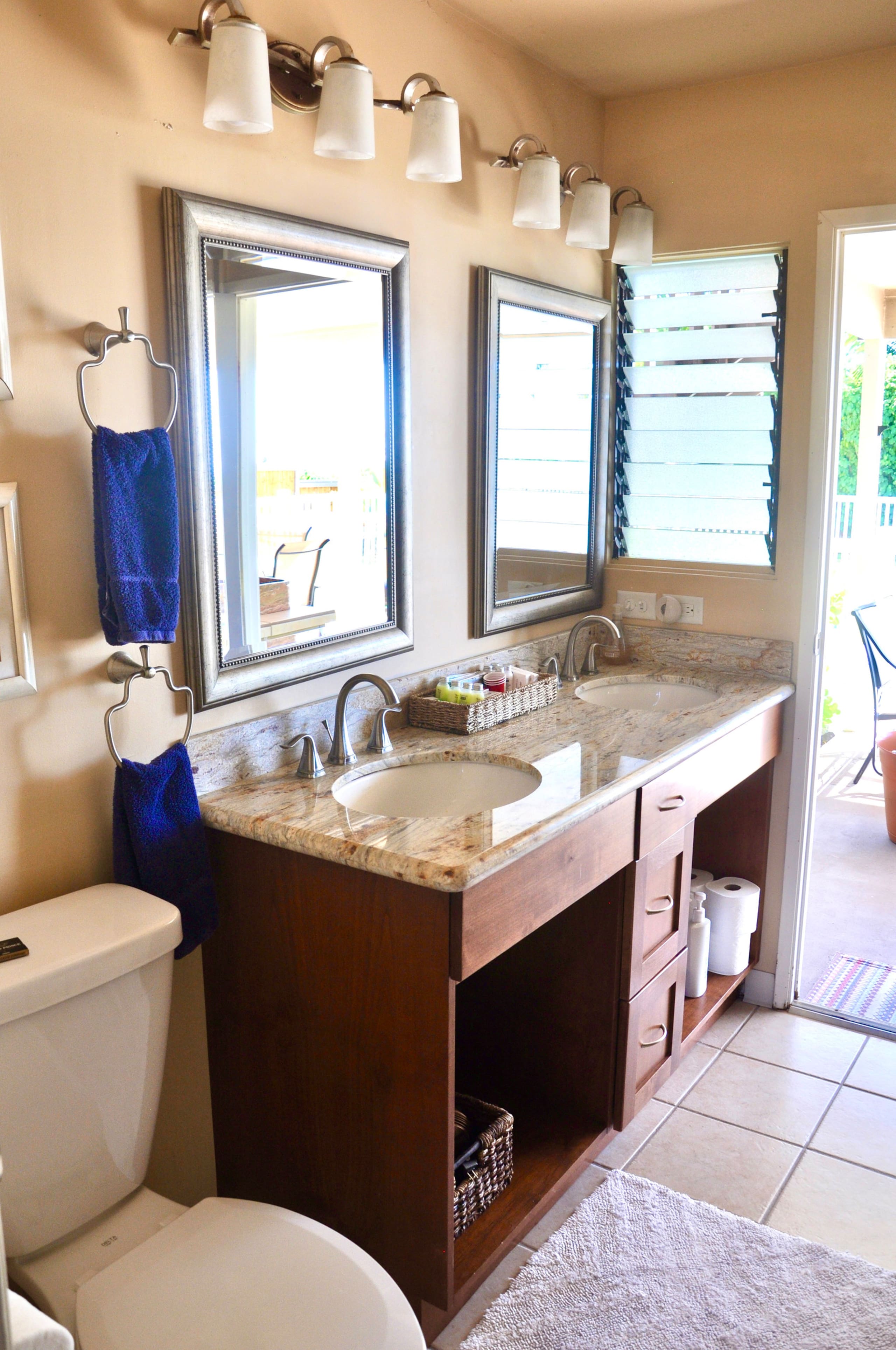 Home in Kailua-Kona · ★4.84 · 4 bedrooms · 3 beds · 2.5 baths - Image 13