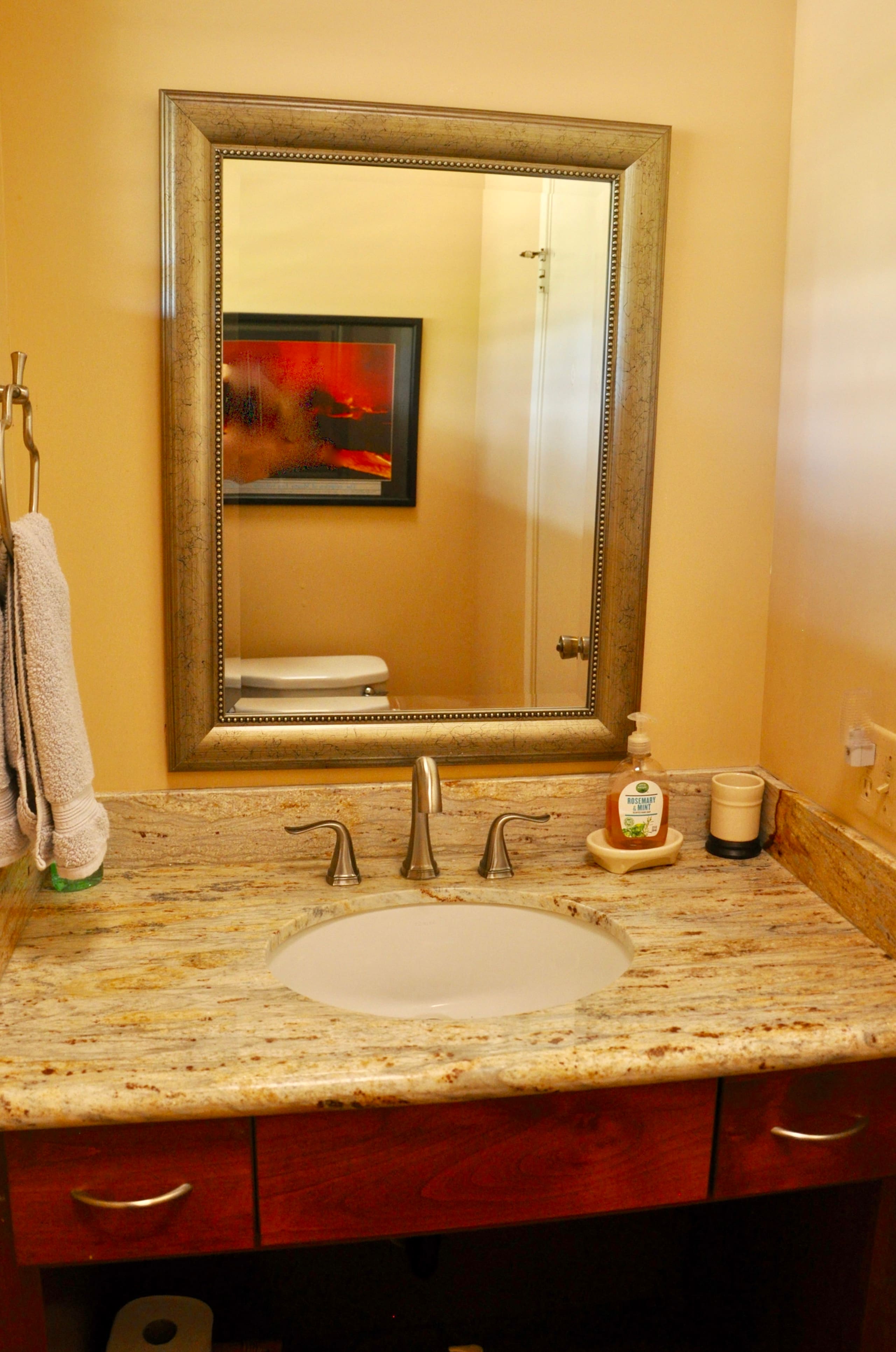 Home in Kailua-Kona · ★4.84 · 4 bedrooms · 3 beds · 2.5 baths - Image 15