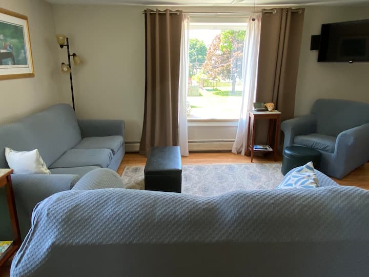 Cozy Home In The Berkshires, Pet Friendly! - North Adams, MA
