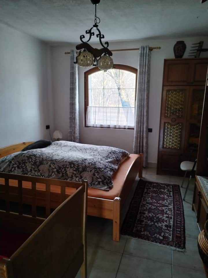 غرفة النوم 1