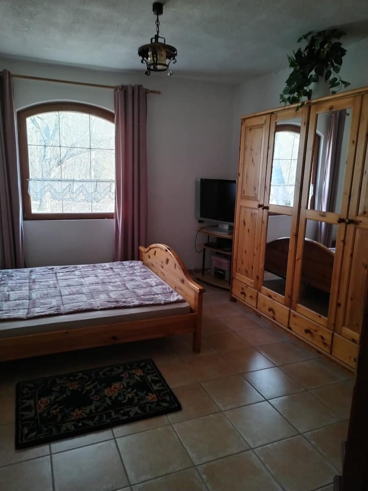 غرفة النوم 2