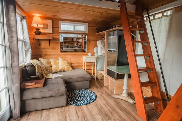 Secret Garden Tiny House / Stylish Modern / 2 Bed - Portland, OR