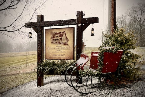 Natures Winter haven in a cozy Christmas Cottage