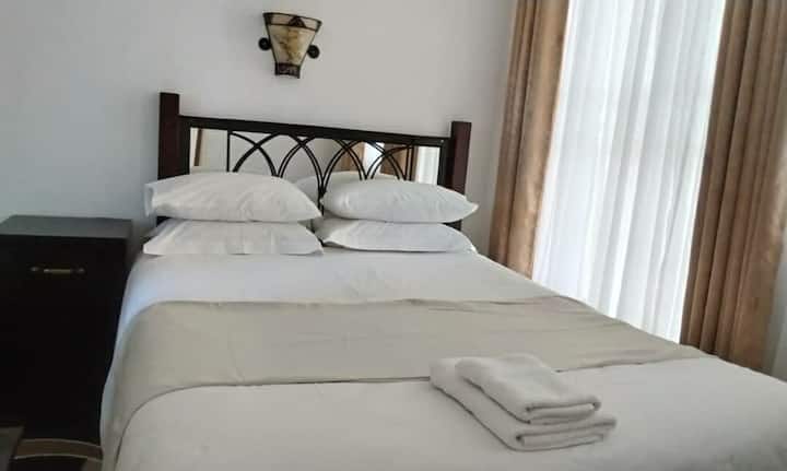 BEDROOM 6  EN-SUITE DOWNSTAIRS