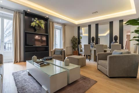 Luxury Apartment in the Golden Mile