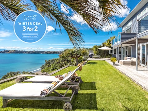 PAH VIEW HOUSE, ONETANGI : Coast and Country