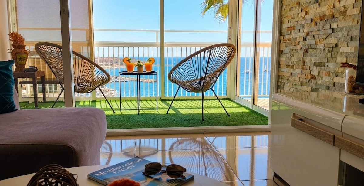 Top Airbnb: Bellavista 4 in front of Alicante beach in Alacant / Alicante