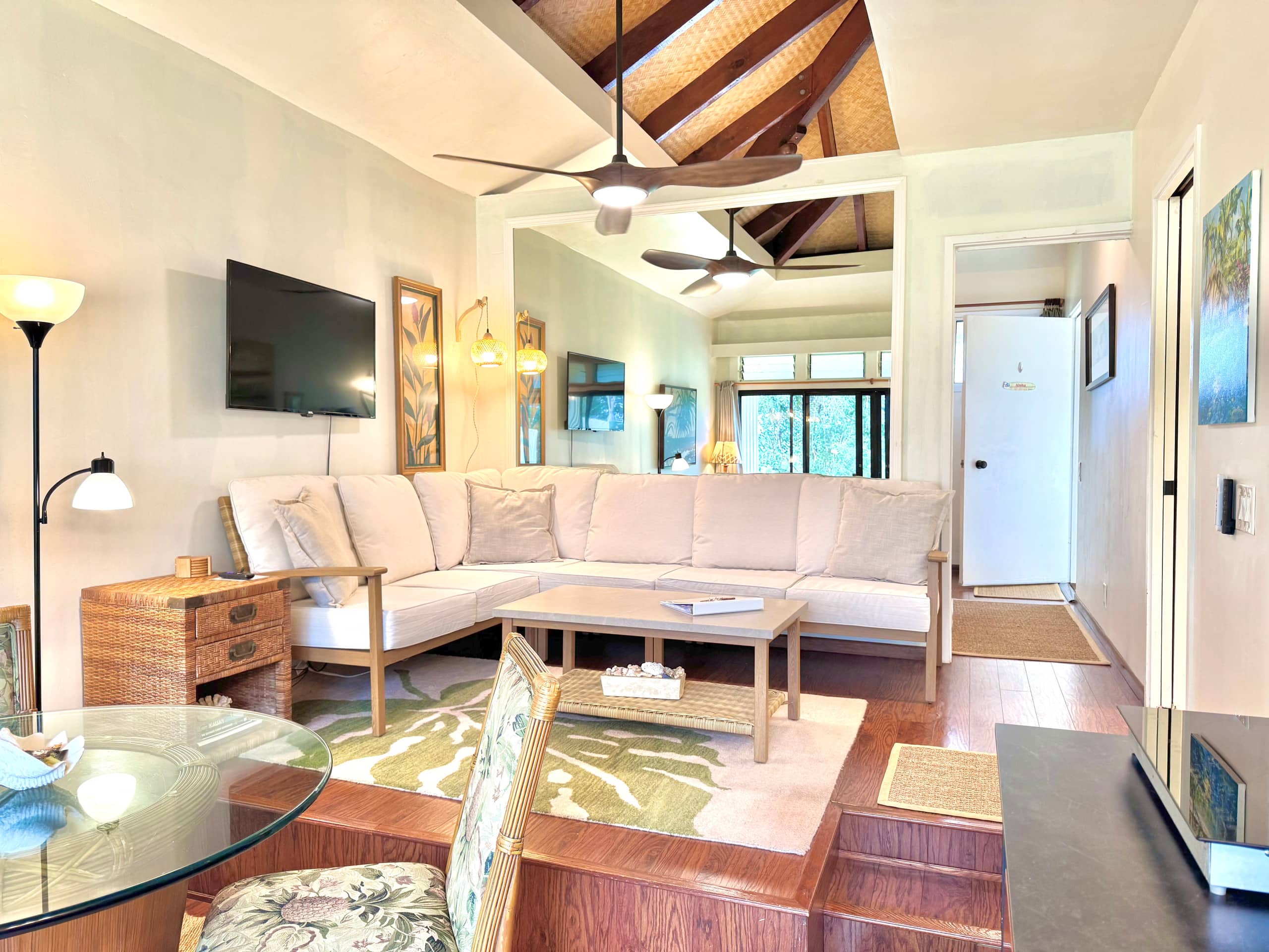 Princeville Top-Floor Retreat w/ AC & Pool  - Image 3