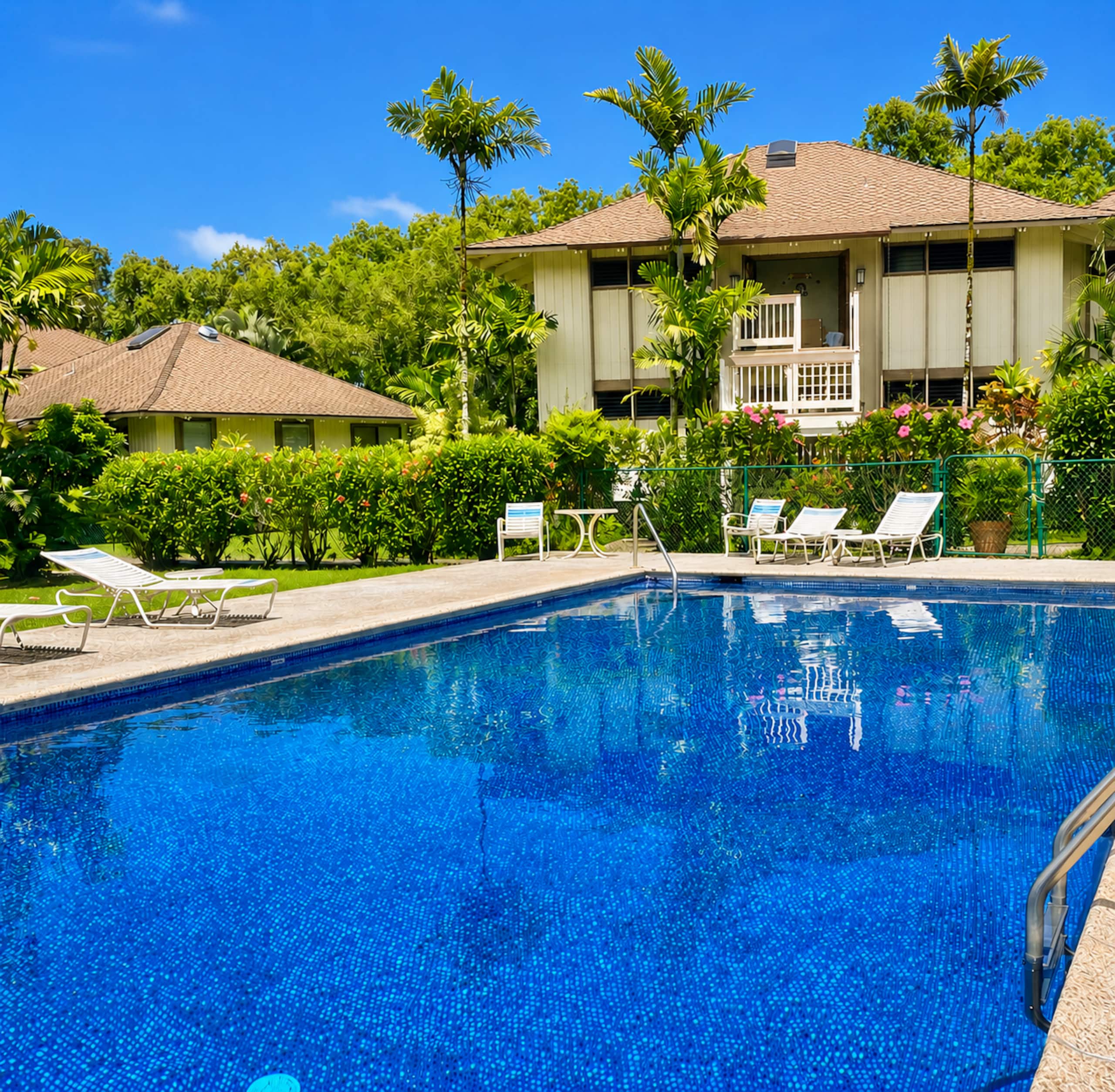 Princeville Top-Floor Retreat w/ AC & Pool  - Image 21