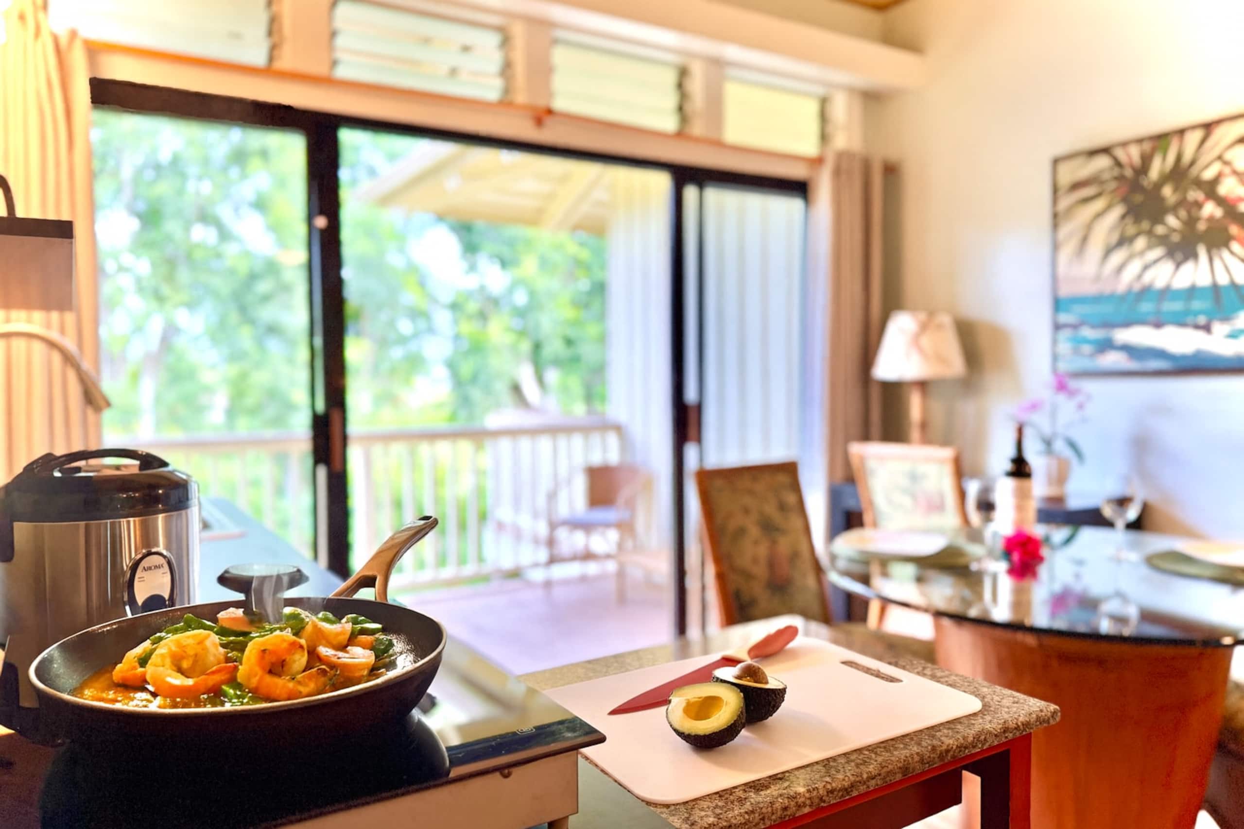 Princeville Top-Floor Retreat w/ AC & Pool  - Image 4