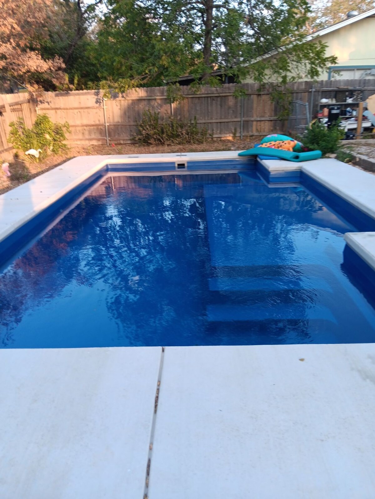 Pete's place, relax in a private pool.