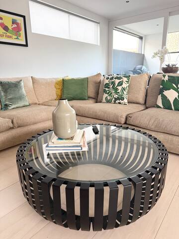 Stylish and Spacious Contemporary Apartment in St Kilda gallery image 4