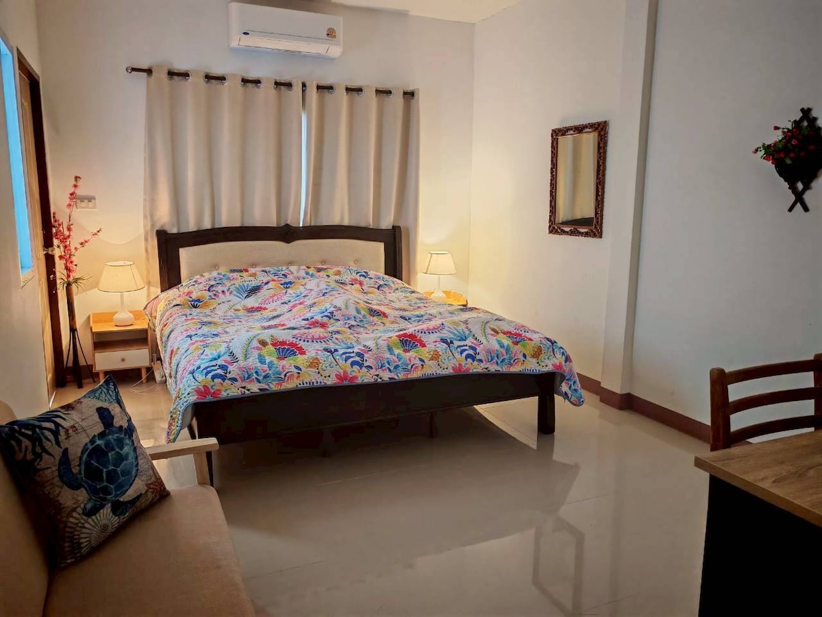 Საწოლი დიდი ზომის (6 ფუტი)