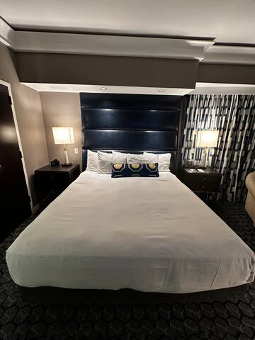 NY Hilton Club 2BR 2BA Condo Hotel gallery image 3