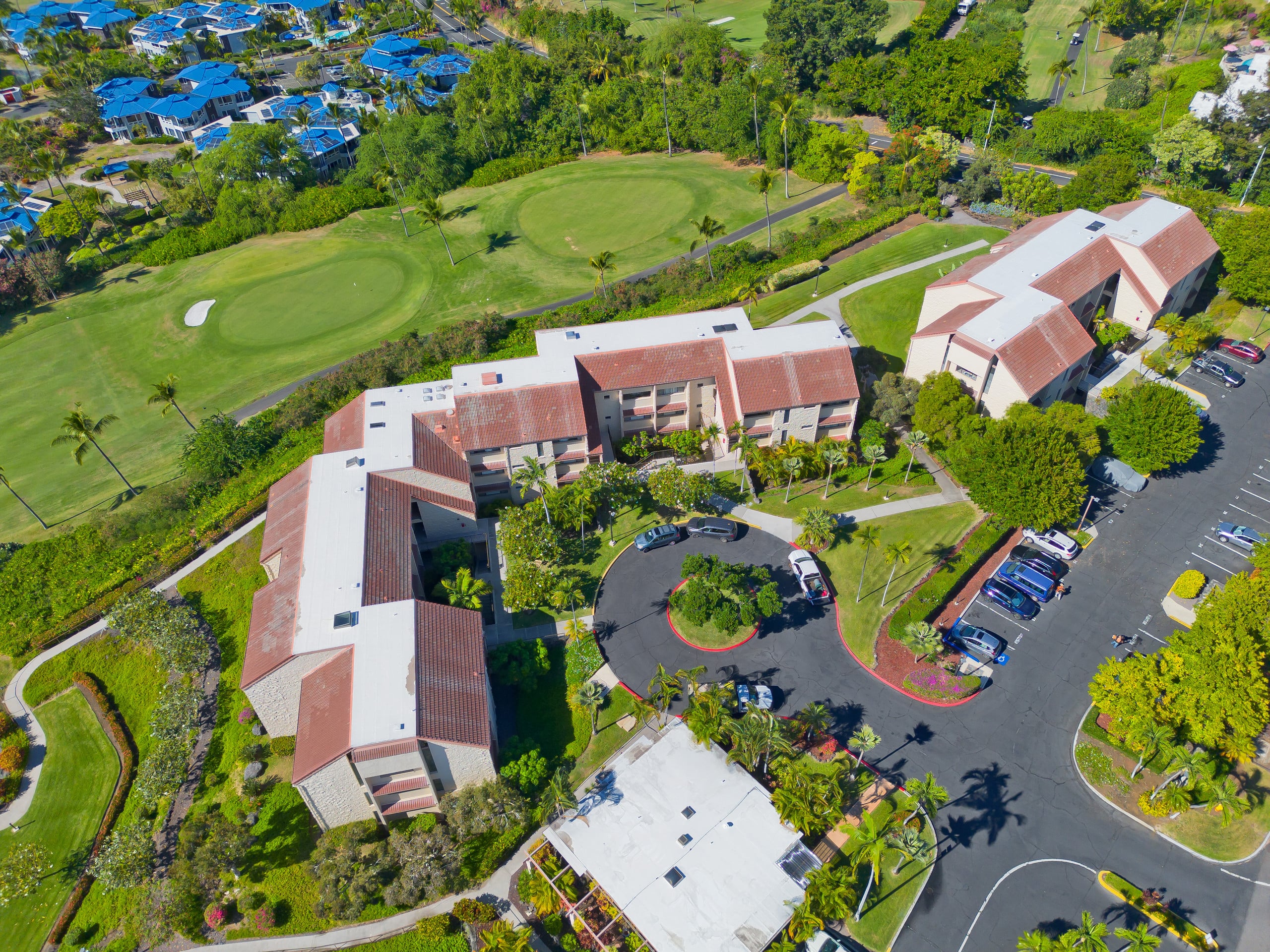 Condo in Kailua-Kona · ★4.92 · 2 bedrooms · 2 beds · 2 private baths - Image 43
