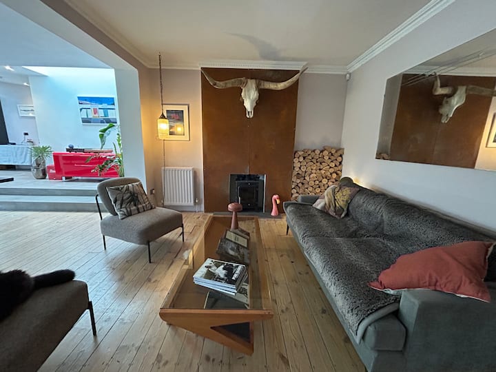 6 Bed House With Heated Swimming Pool, Brighton - Brighton