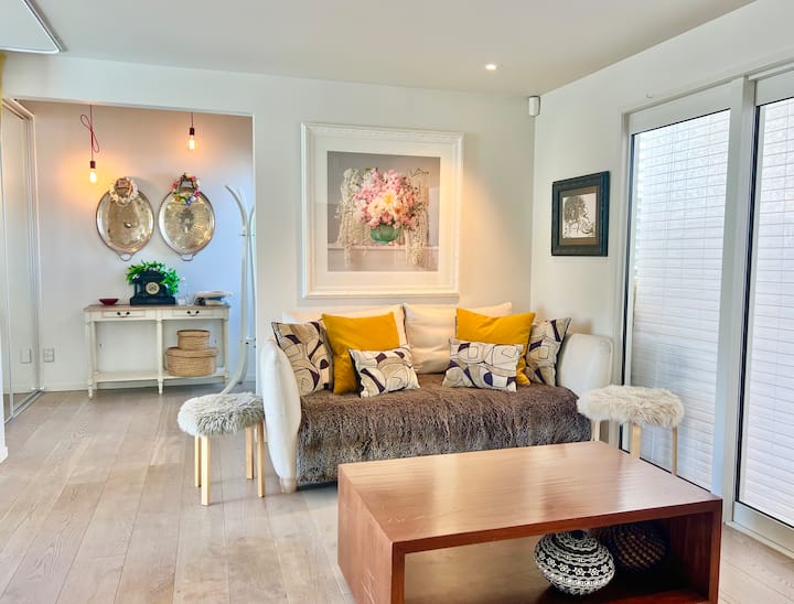 Luxury Sunny Private & Modern 5*host Gardens &Pool - Auckland
