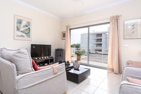 Top performing Airbnb: Spacious with views & parking in Olhão